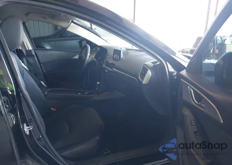 2017 Mazda Mazda3 Sport z USA, uszkodzony, nr VIN 3MZBN1U7XHM112673